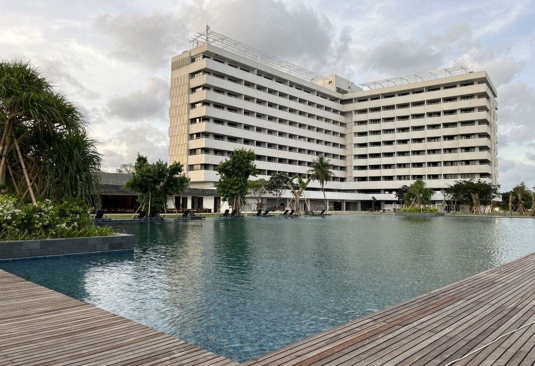 0206412000d3ajq2yF223 W 1080 808 R5 D