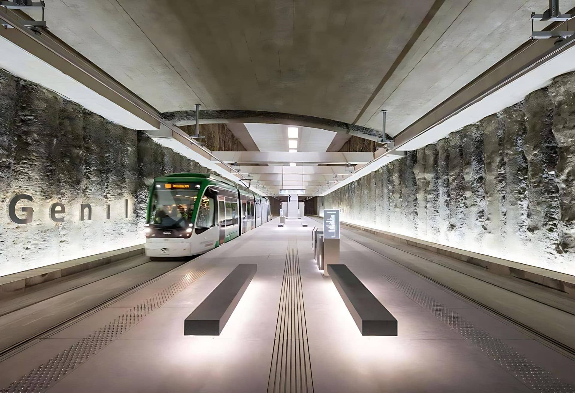 3b06c264cb0b7a8de882a964abfec195_PhotoGrid