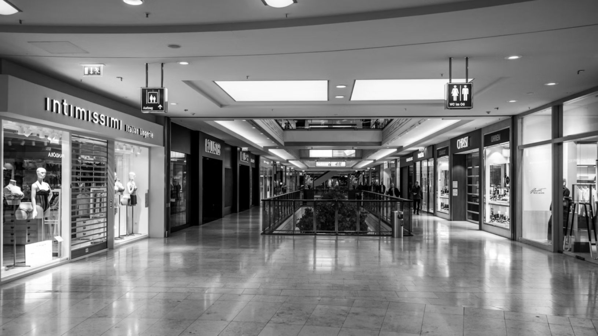 How DMX512 RDM Elevate Professional Lighting Control